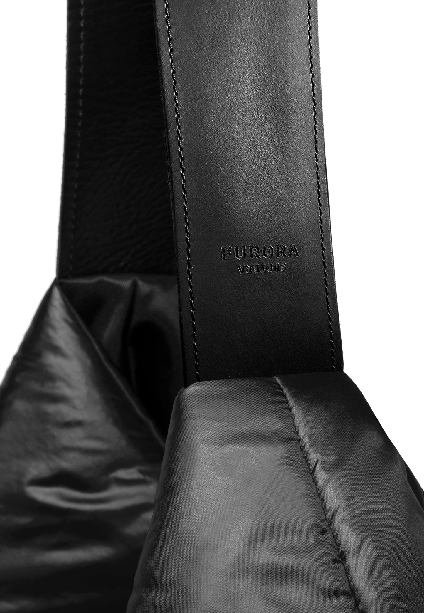 BLACK PUFFER BAG