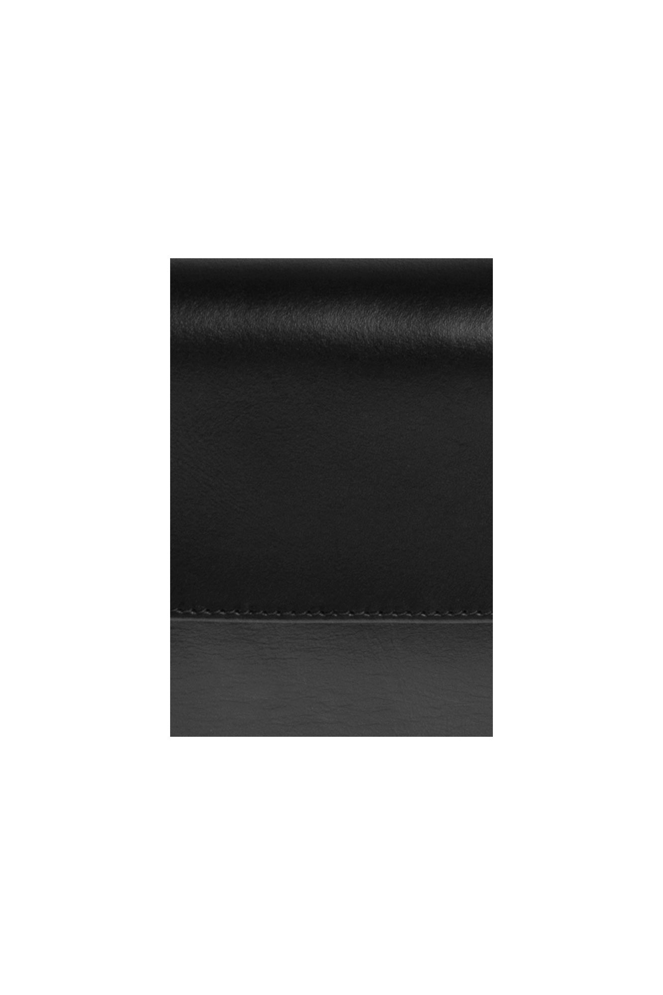 BLACK LEATHER BAG WITH BLACK FURORA BELT