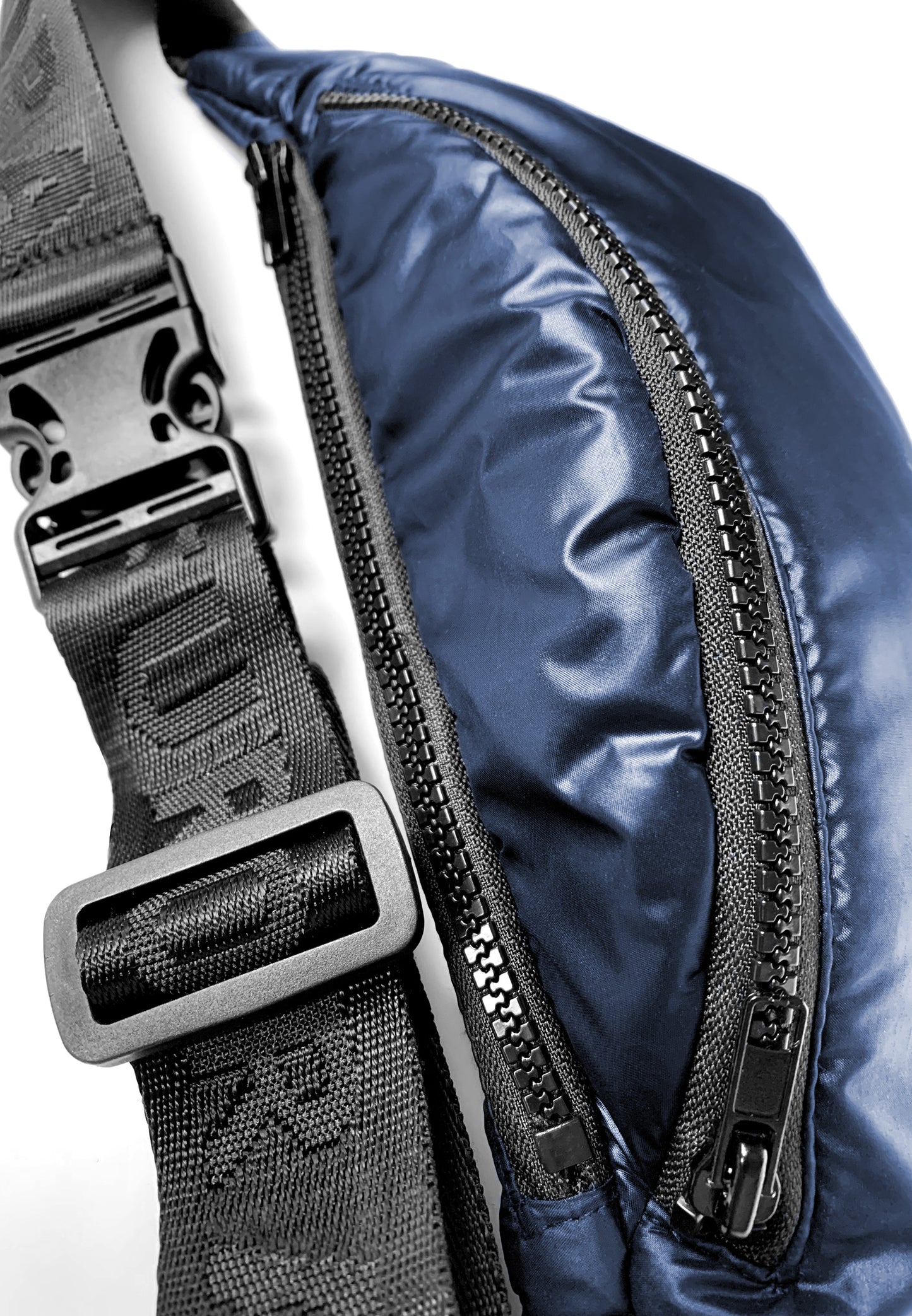 BLUE PUFFER BUM BAG